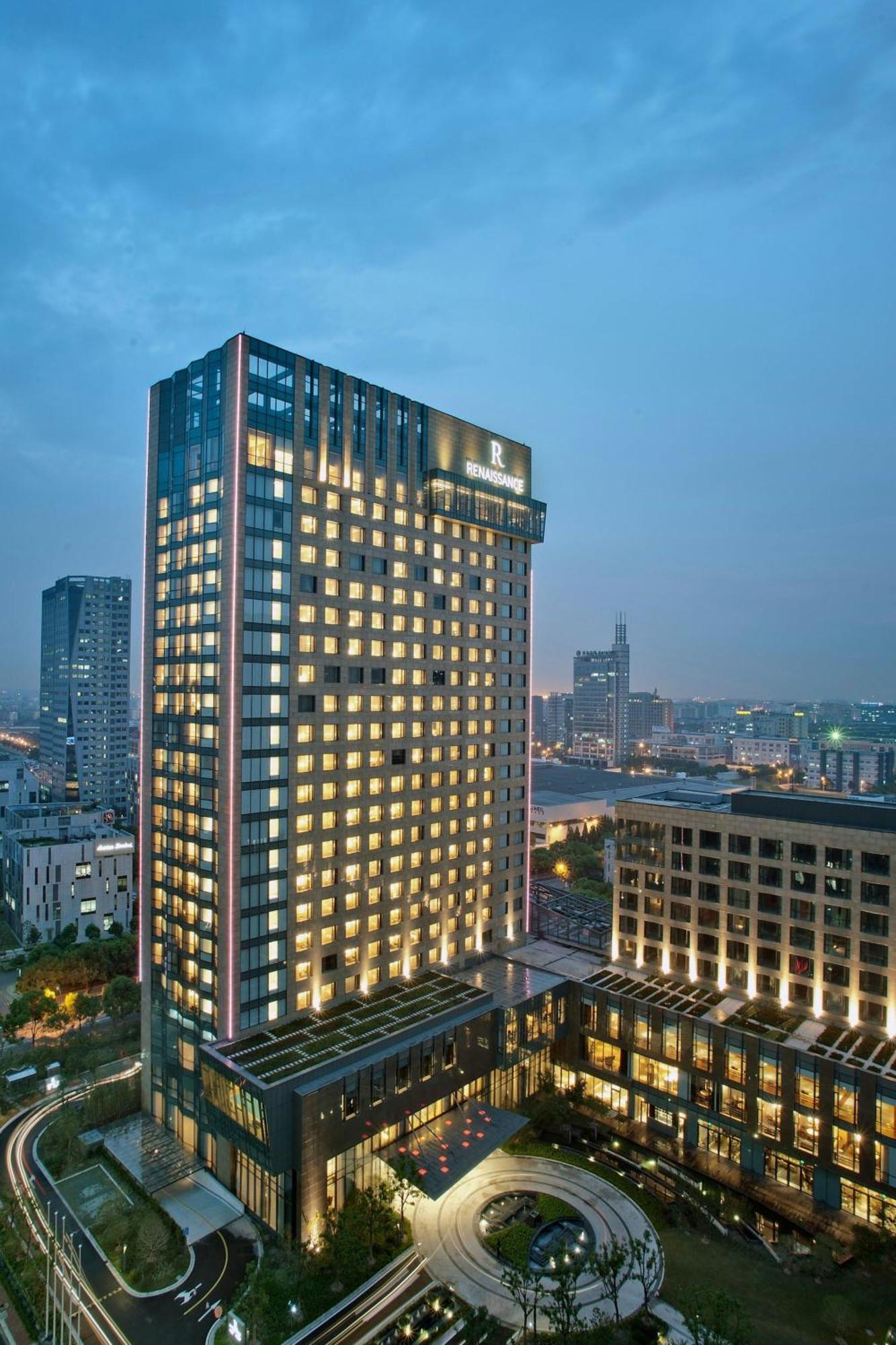 Renaissance Shanghai Caohejing Hotel Exterior photo
